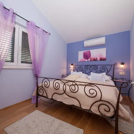 Cozy In * פודגורה