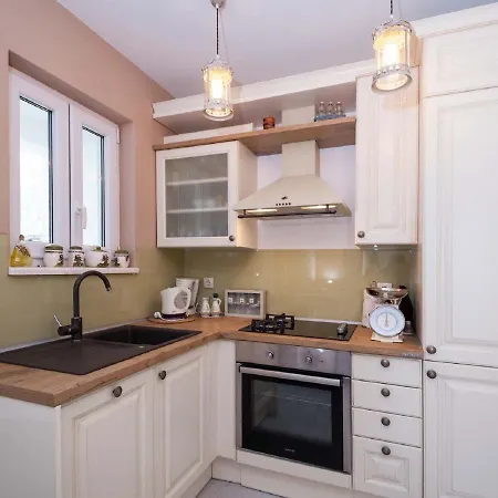 בית נופש Cozy In פודגורה